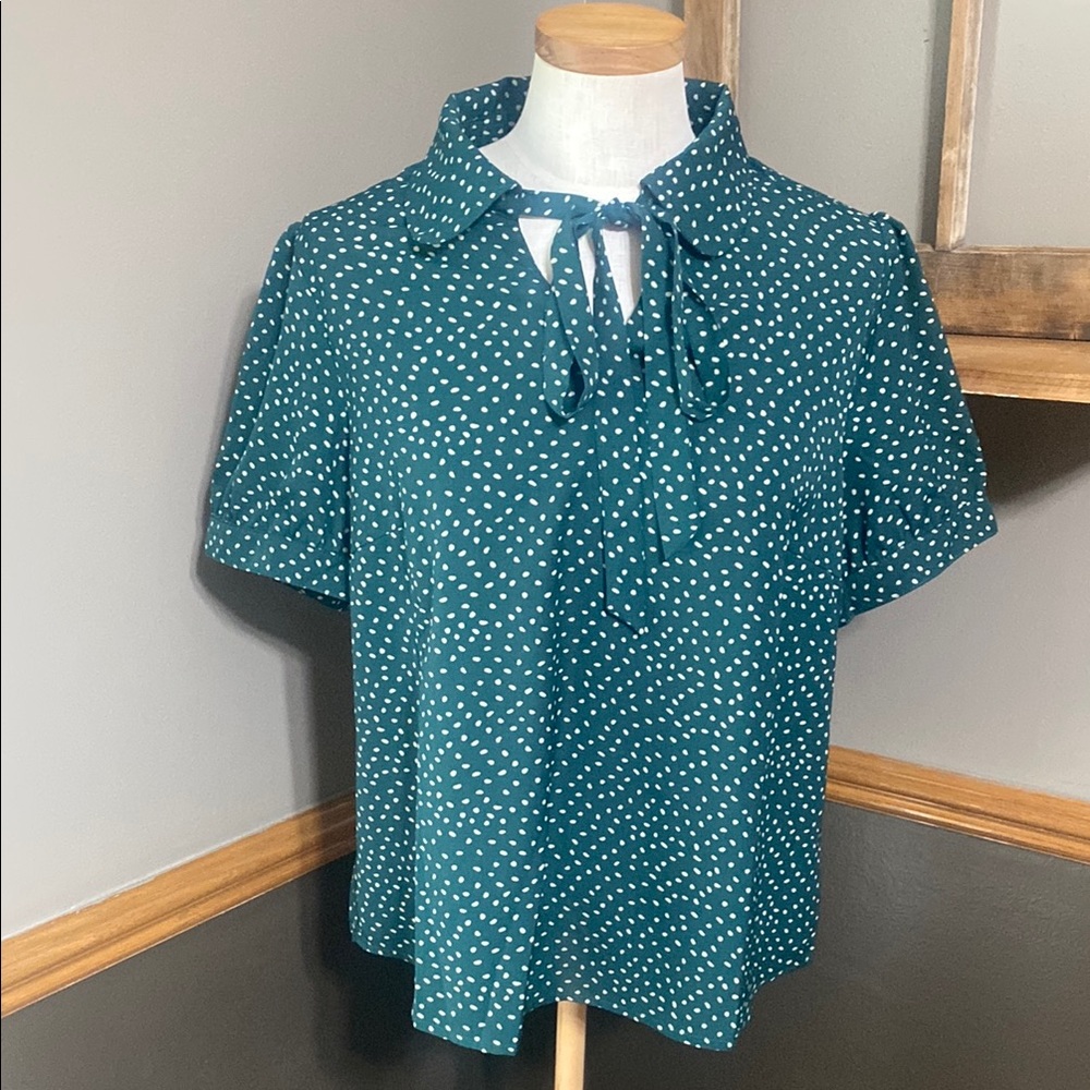 Allegra K Teal & white Polka Dot shirt sleeve Blouse size Large